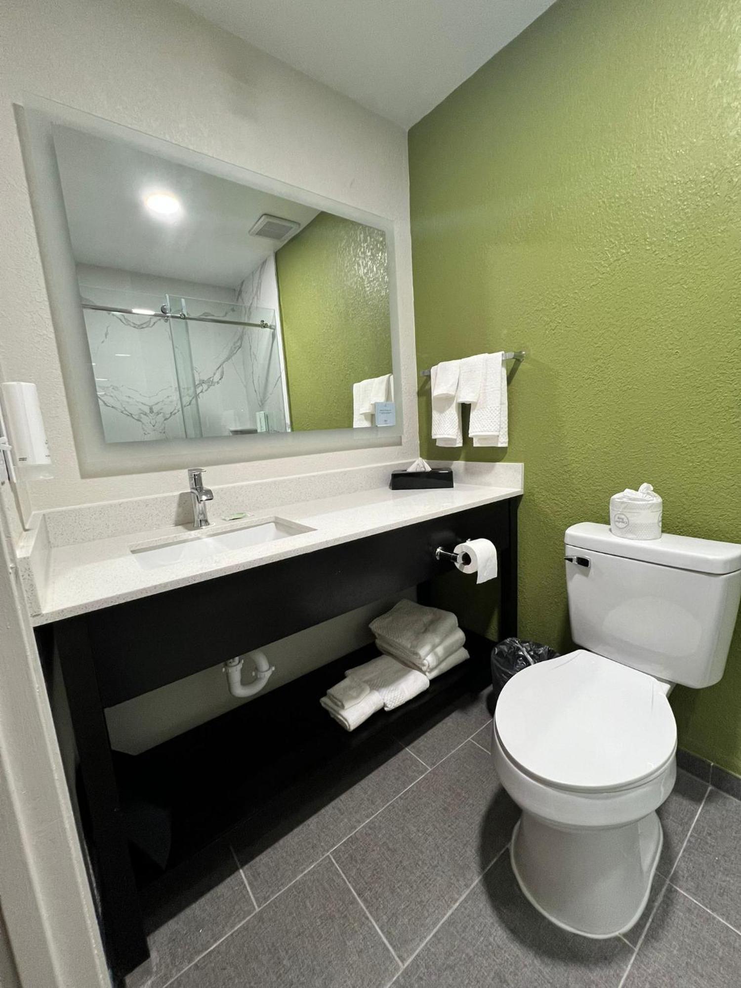 Sleep Inn & Suites Salina I-135 Экстерьер фото